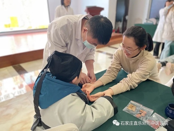 燕都小記者中醫研學活動走進直樂矯形中醫醫院